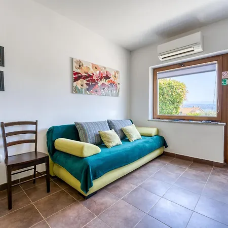 Perla 2 By Interhome Apartmán