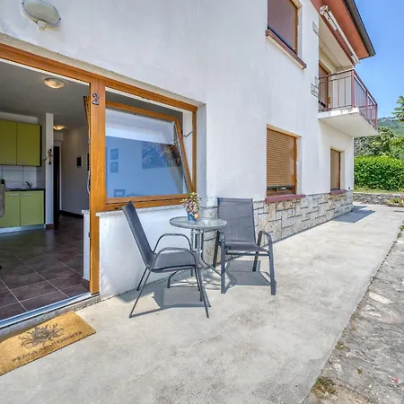 Perla 2 By Interhome